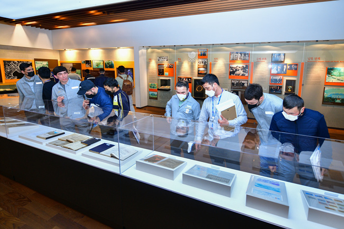 아산기념전시실서 ‘50주년 특별展 감동’ 잇는다