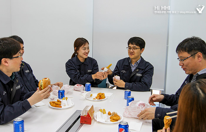 사보가 전해드립니다 송지애 대리 신원섭 과장