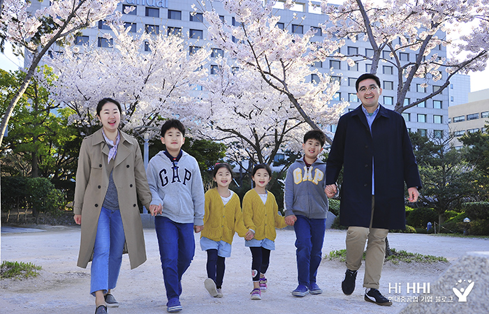 (가정의 달)여럿이라 그만큼 행복해요